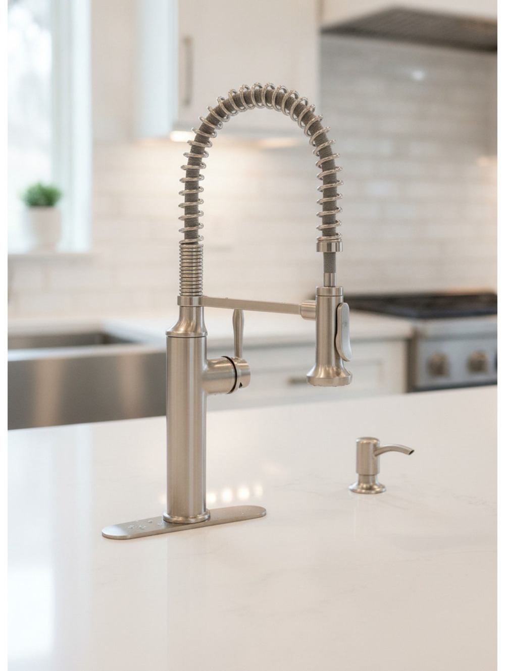Modern Stainless Steel Kitchen Faucet with Pull-Down Sprayer and Soap Dispenser